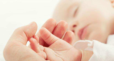 一岁内宝宝促进大脑发育的游戏